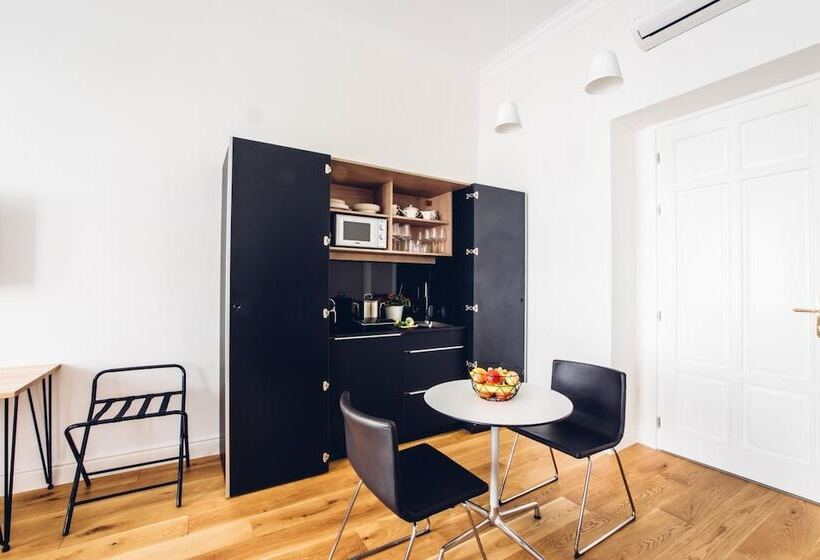 膳宿费 Adele Apartments