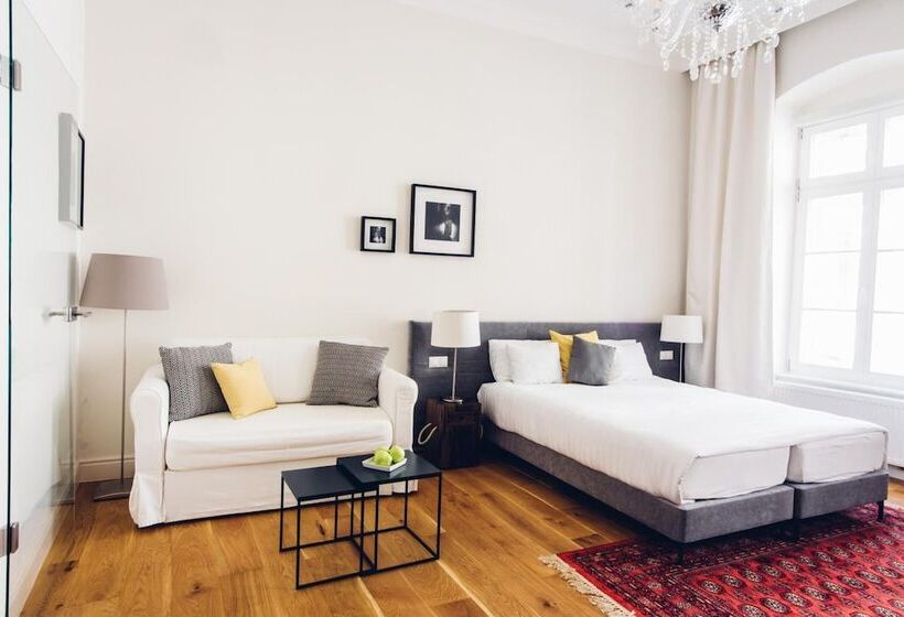 膳宿费 Adele Apartments