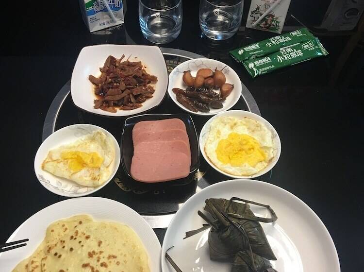 پانسیون Tengchong Two Suite Guesthouse