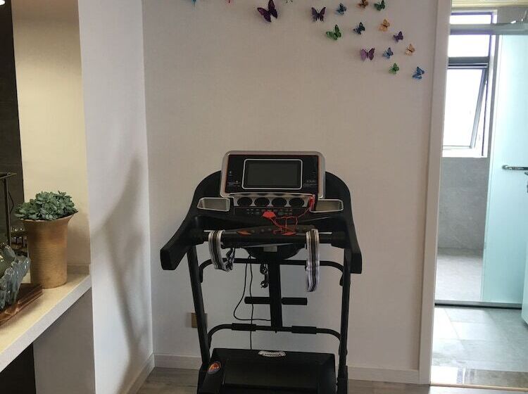 پانسیون Tengchong Two Suite Guesthouse