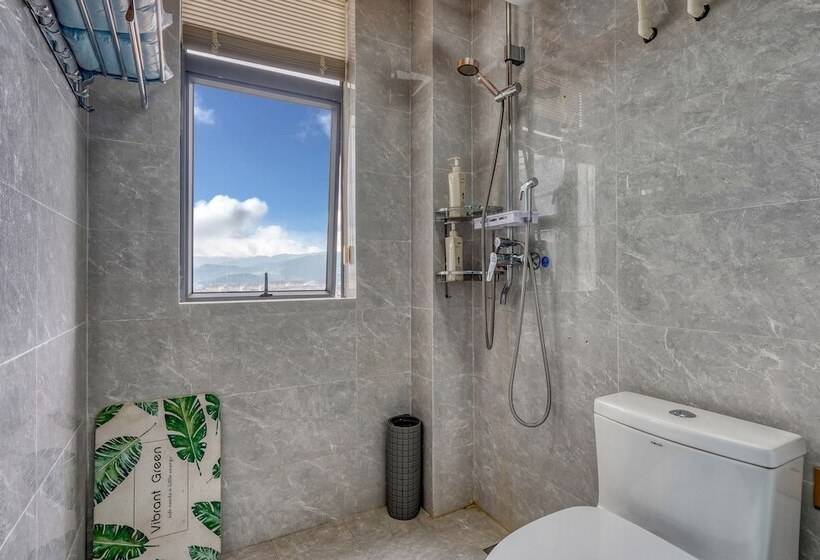 پانسیون Tengchong Two Suite Guesthouse