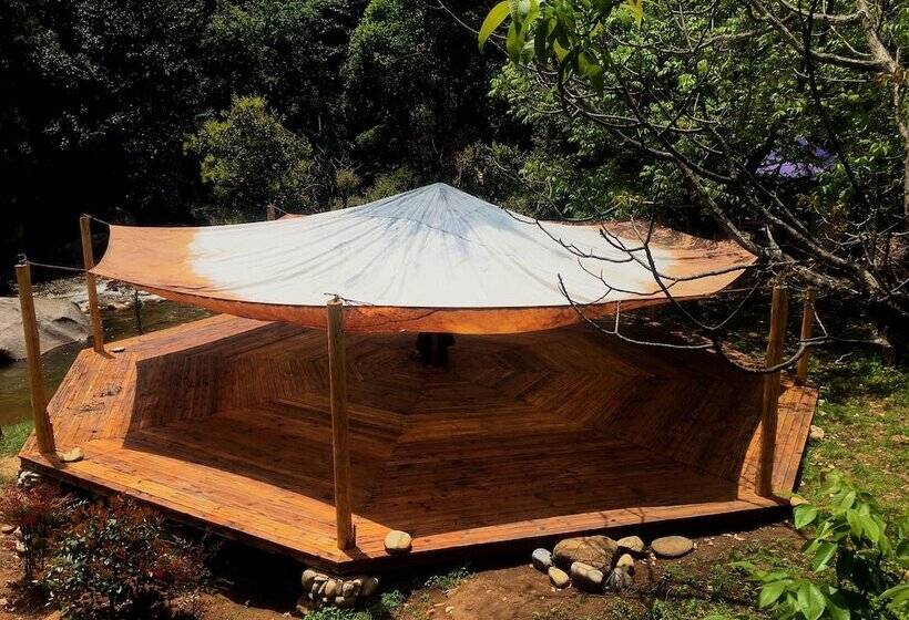 پانسیون Wei Island Farm&art Guesthouse