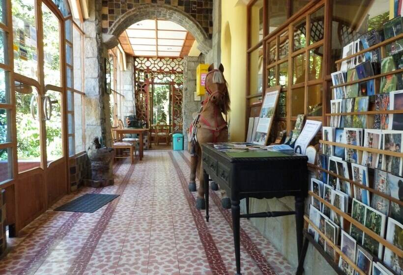 مسافرخانه Isla De Baños Hosteria Y Spa