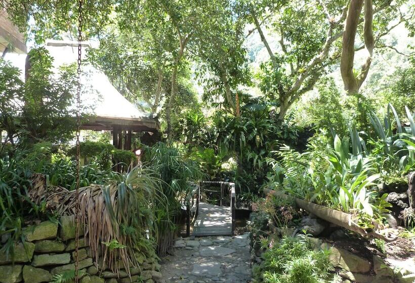 مسافرخانه Isla De Baños Hosteria Y Spa