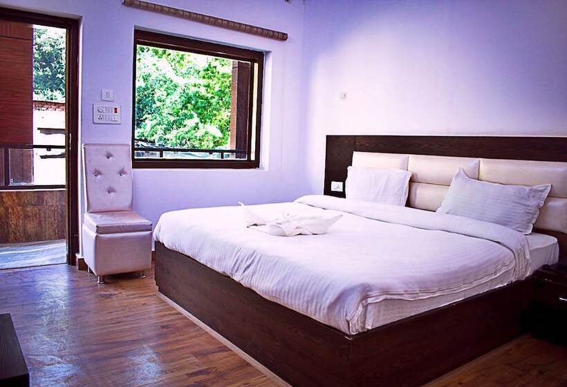 בית מלון כפרי Neer Buddha