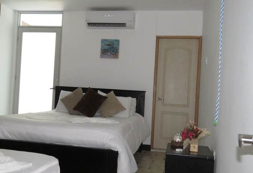 هتل Progreso Plaza