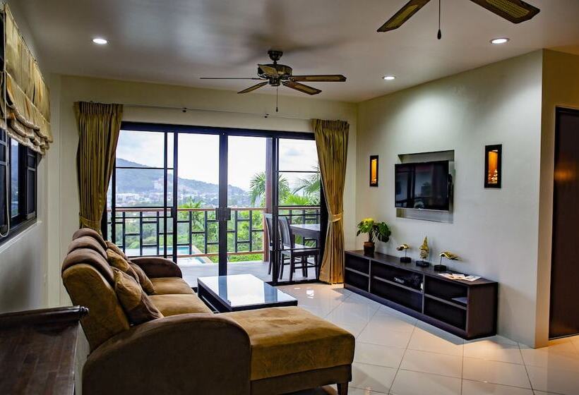 Baan Chom View Kamala