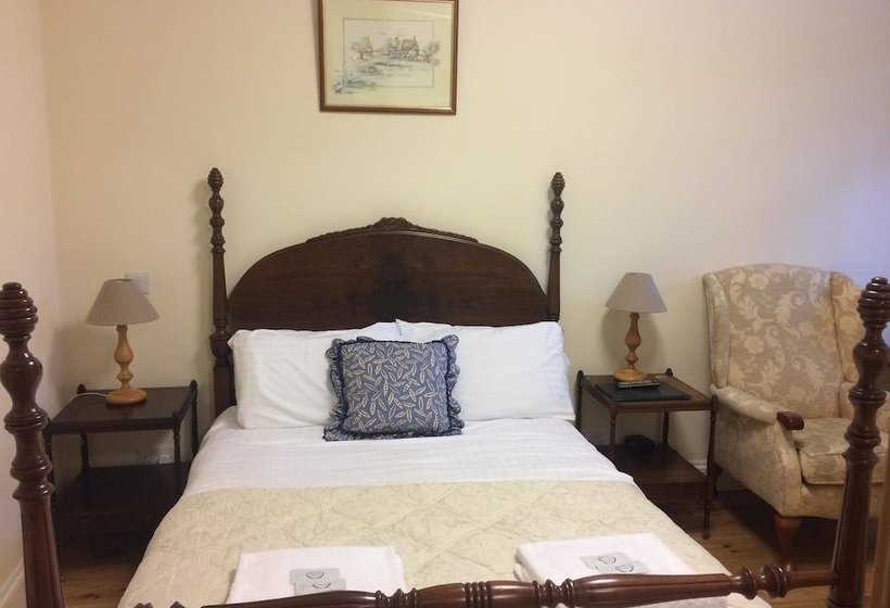 مبيت وإفطار Swan Inn