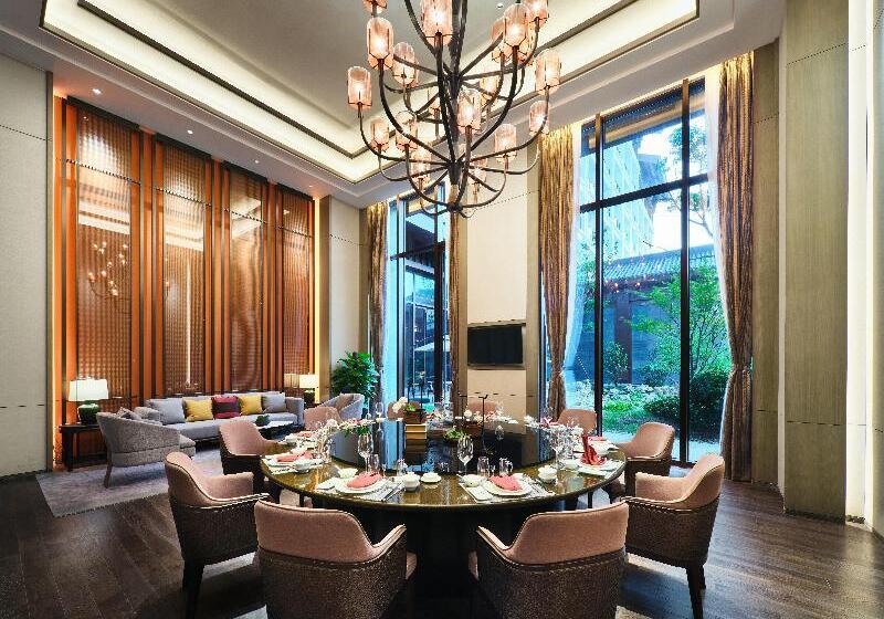 ホテル Crowne Plaza Wuxi Lake View By Ihg