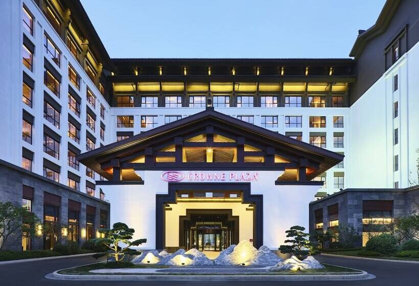ホテル Crowne Plaza Wuxi Lake View By Ihg