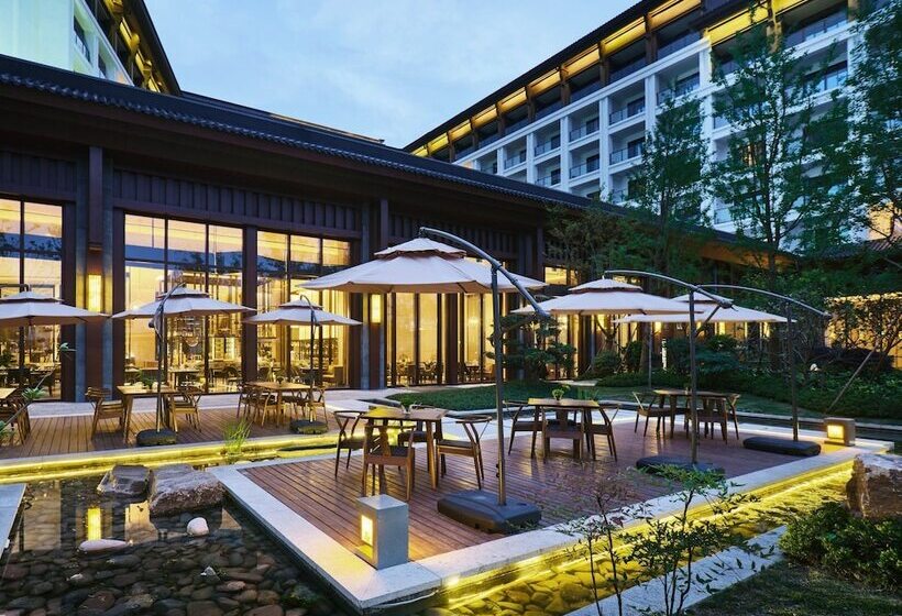 ホテル Crowne Plaza Wuxi Lake View By Ihg