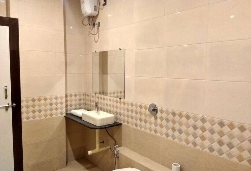 فندق Jk Rooms 126 Parashar Legacy   Opp Railway Station