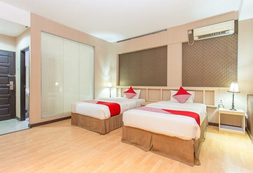 هتل Sejati By Oyo Rooms