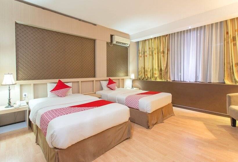 هتل Sejati By Oyo Rooms