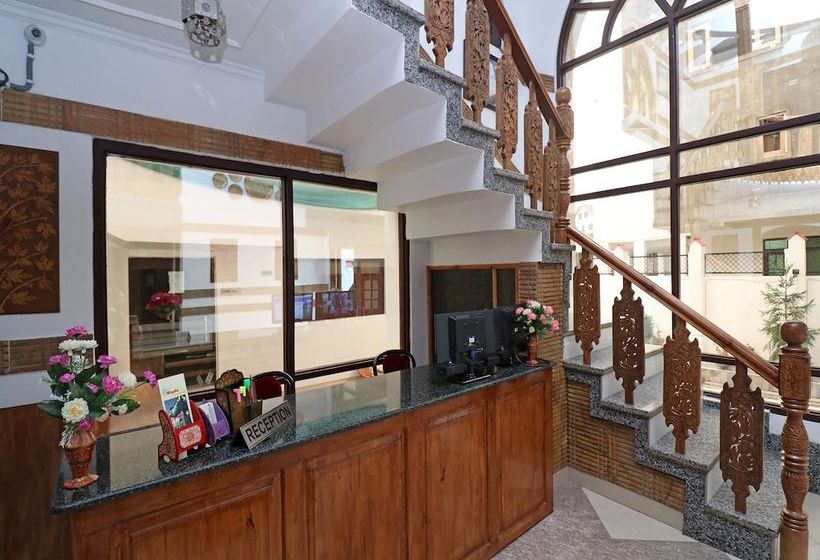 Hotel Shree Mazda By Oyo