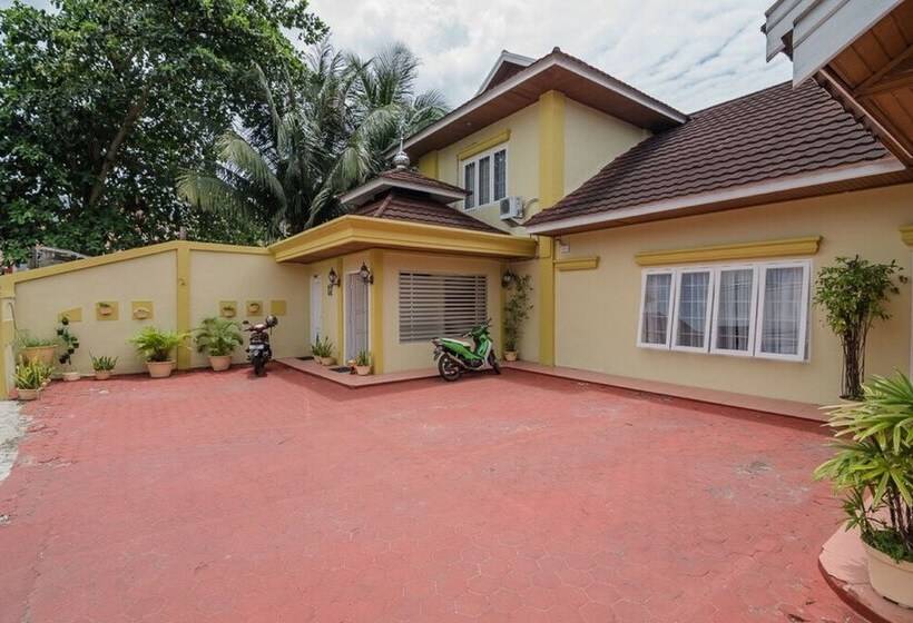 پانسیون Reddoorz Syariah Near Taman Bekapai 2