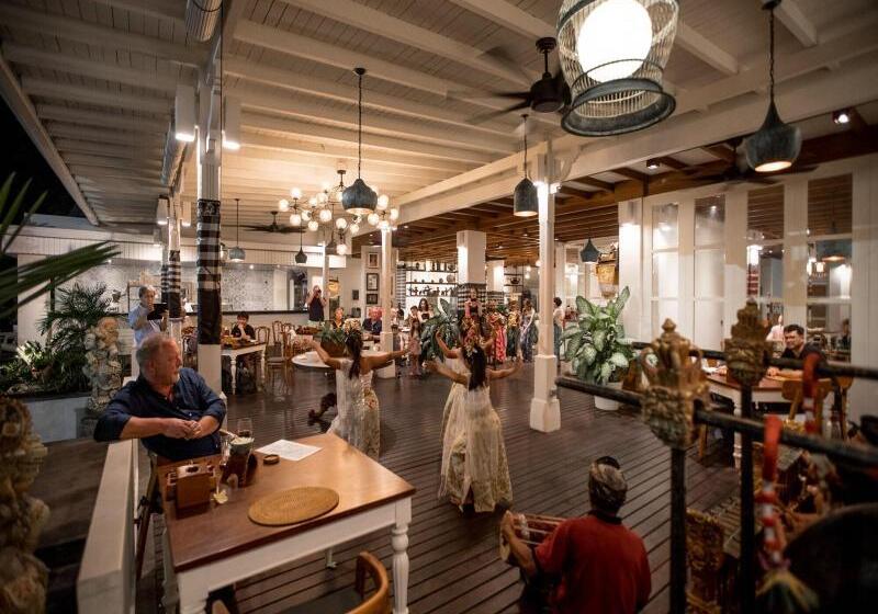 تختخواب و صبحانه Diatas By Art Cafe Bumbu Bali