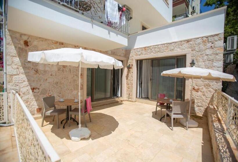Cedrus Suites