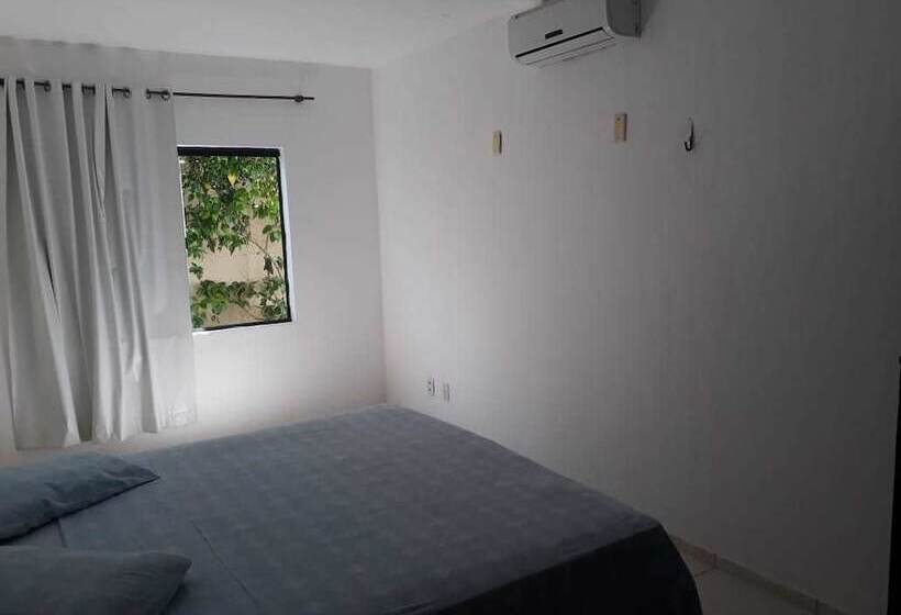 مسافرخانه Pousada Beach House