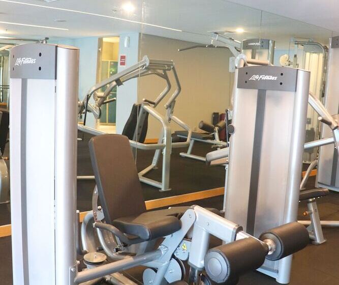 فندق Four Points By Sheraton Balikpapan