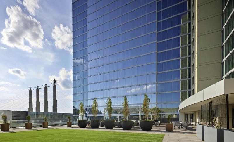 هتل Loews Kansas City