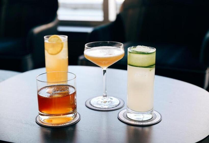 هتل Loews Kansas City