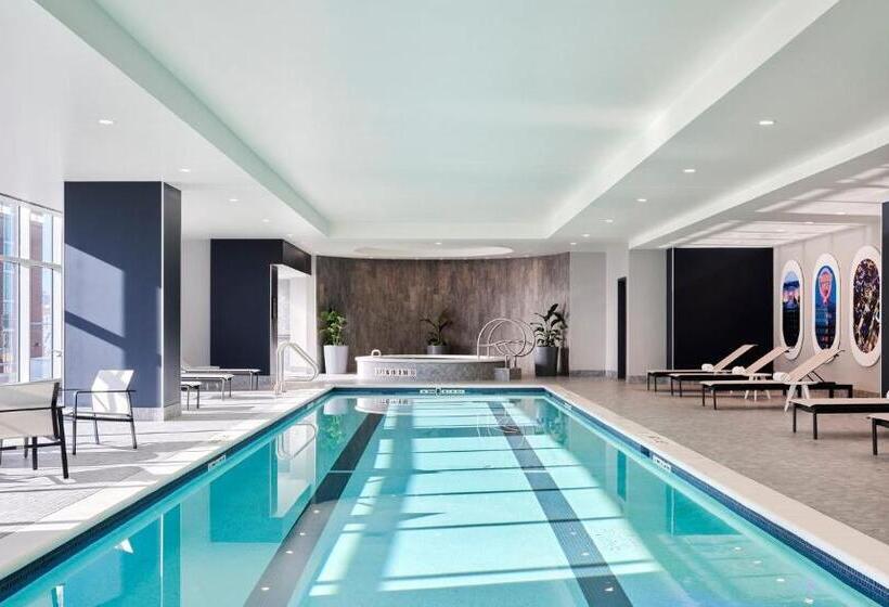 هتل Loews Kansas City