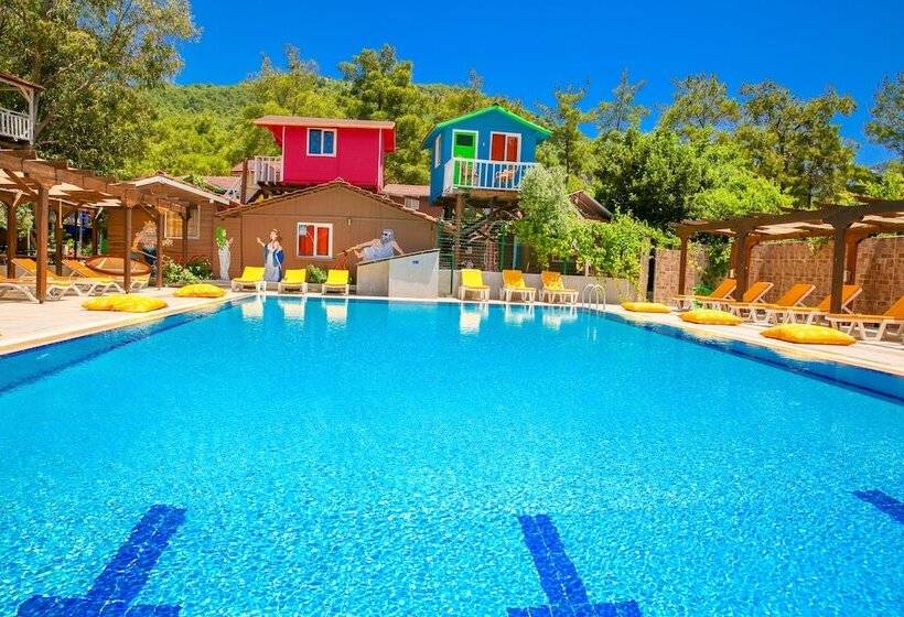هتل Olimpos Salinas Wooden Houses