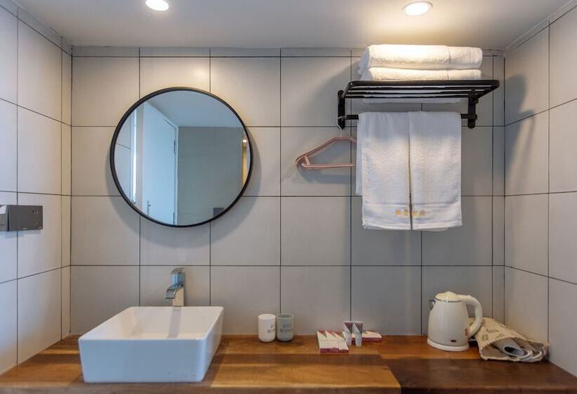 Xiang Yin Liu Su Inn