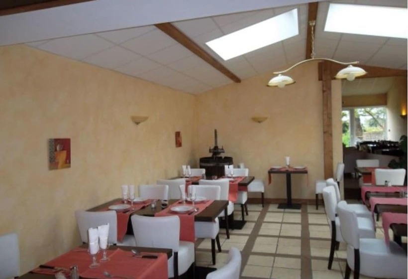 فندق Logis Hôtel La Vieille Auberge Du Soubestre