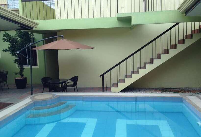 בית מלון כפרי Sun Moon Poolside