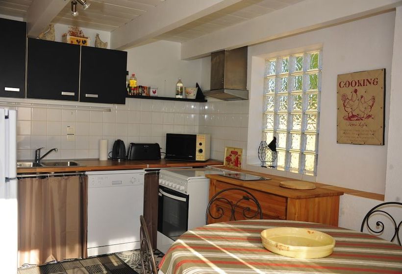 بنسيون Le Mas De Clary