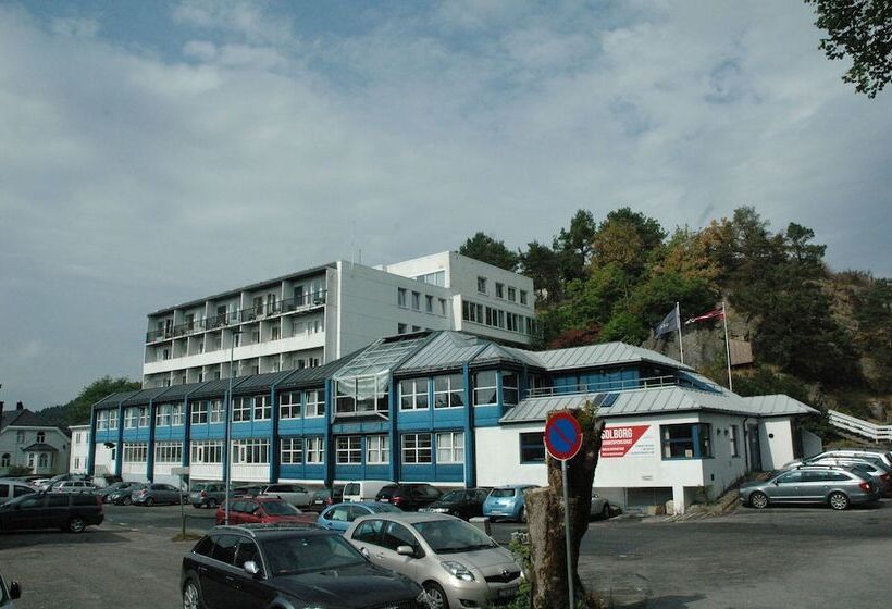호텔 Solborg Sommerpensjonat