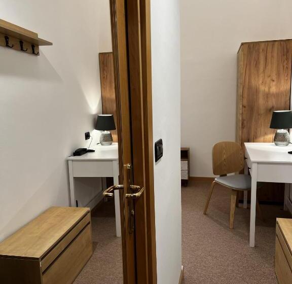 هتل Genova Liberty