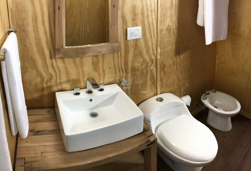 هتل Huemules Reserva De Montana