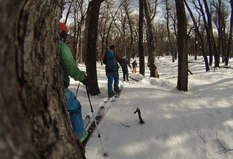 هتل Huemules Reserva De Montana