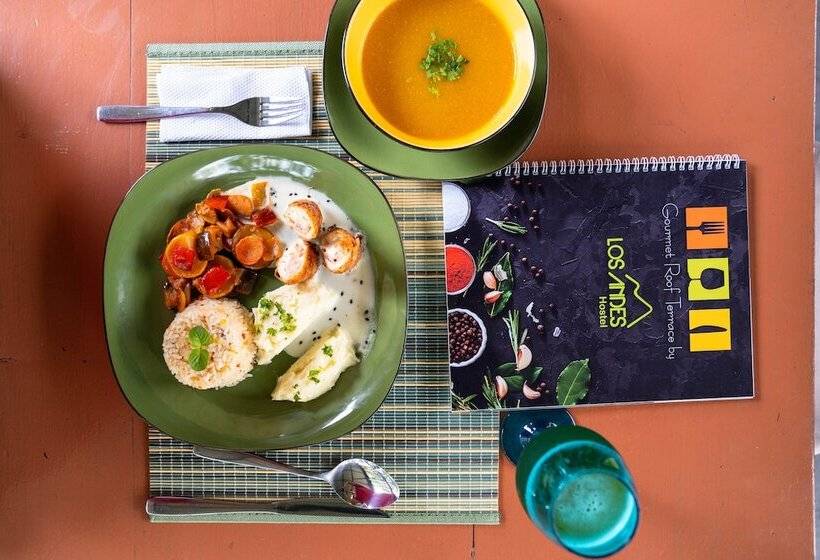 هتل Los Andes Hostel