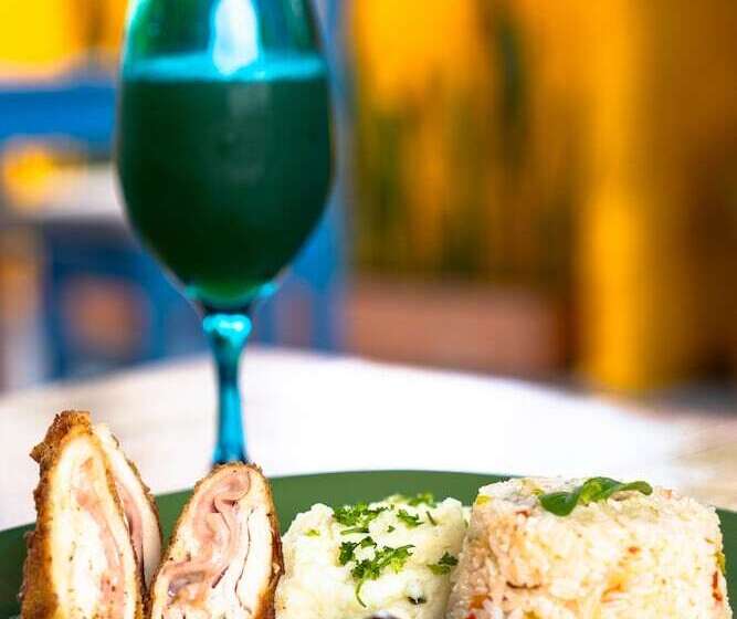 هتل Los Andes Hostel