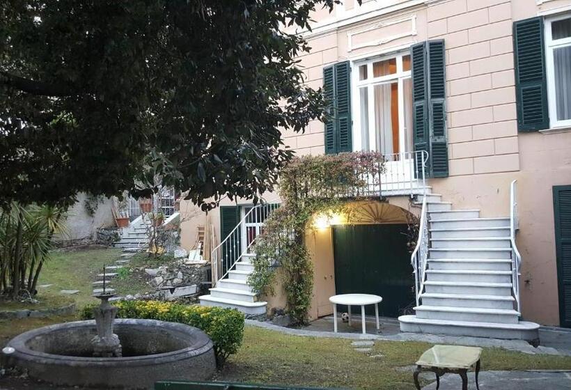 پانسیون Royal Suite