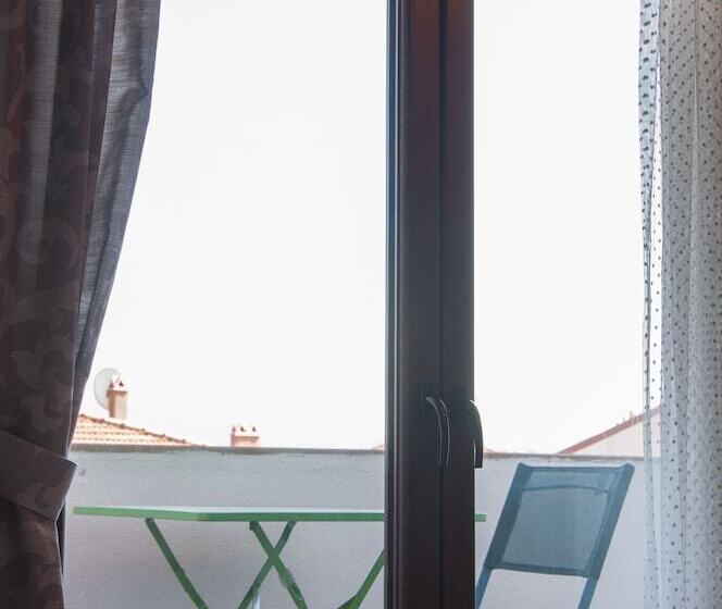 فندق 1inci Konak