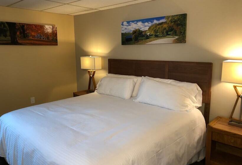 Clear River Inn