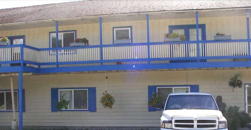 Eagles Nest Motel