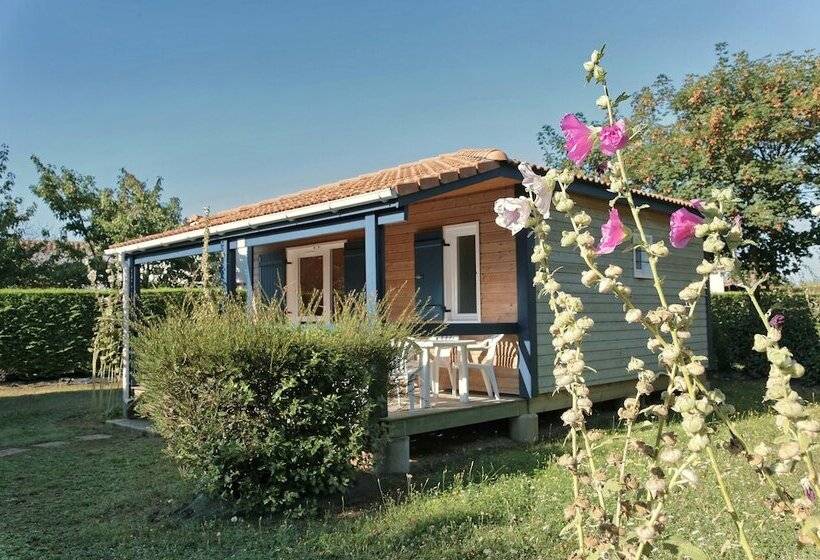 فندق Azureva Vendée Océan