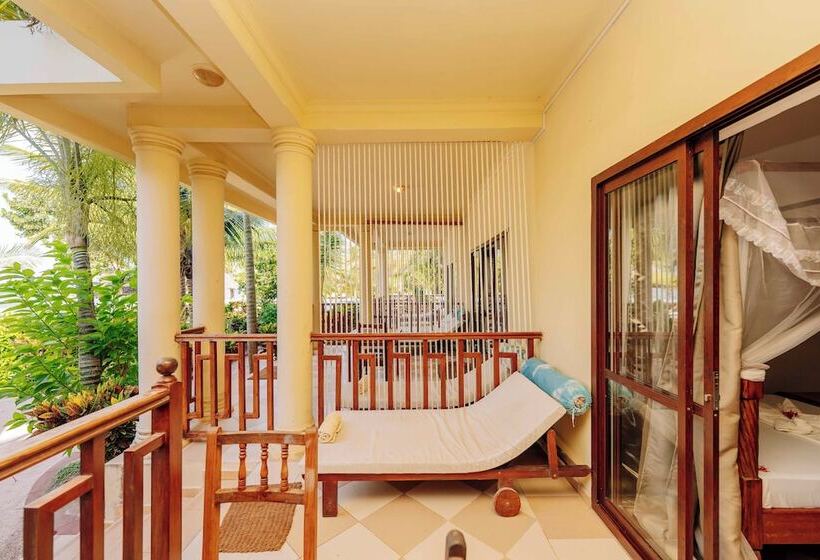 בית מלון כפרי Ifa Beach Resort