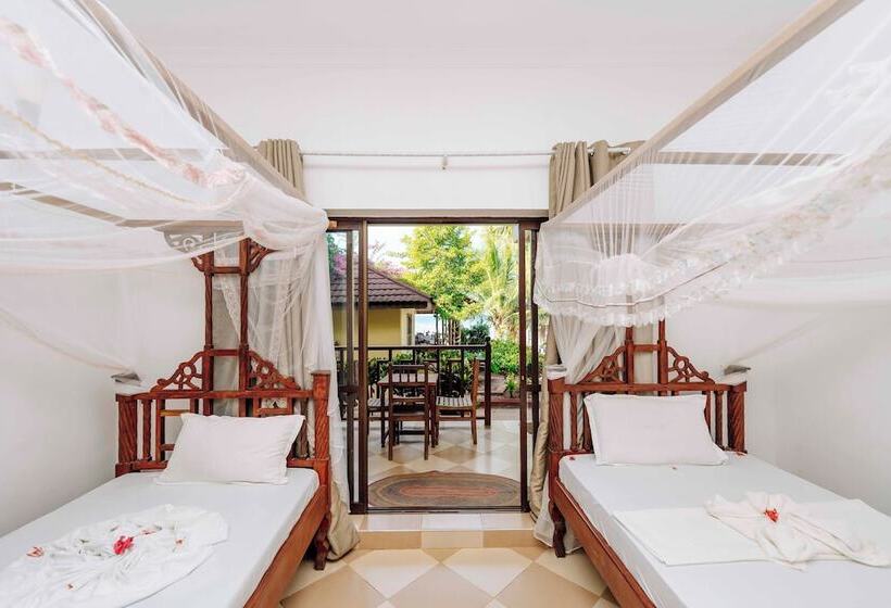 בית מלון כפרי Ifa Beach Resort