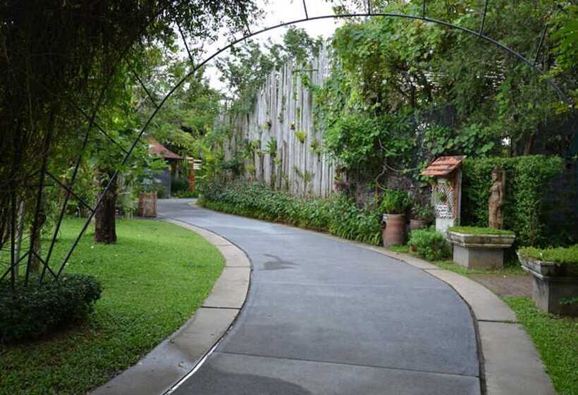 هتل Phuket Botanic Resort