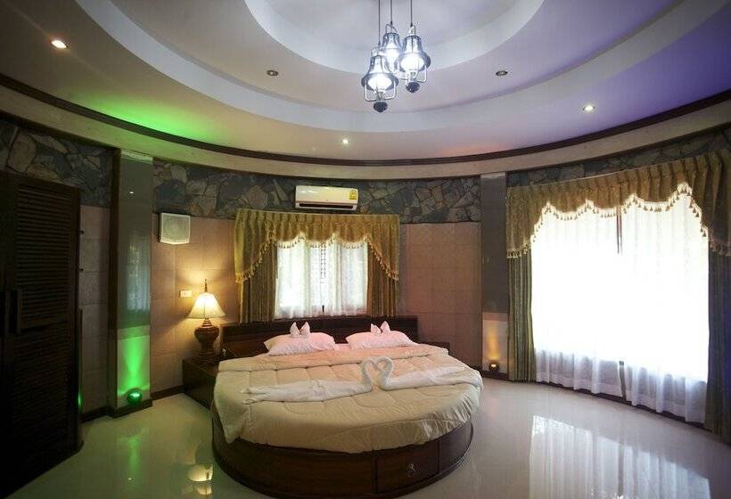هتل Two Tiger Resort & Spa