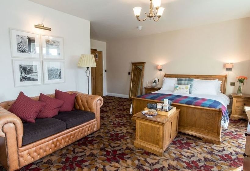 Three Horseshoes Inn