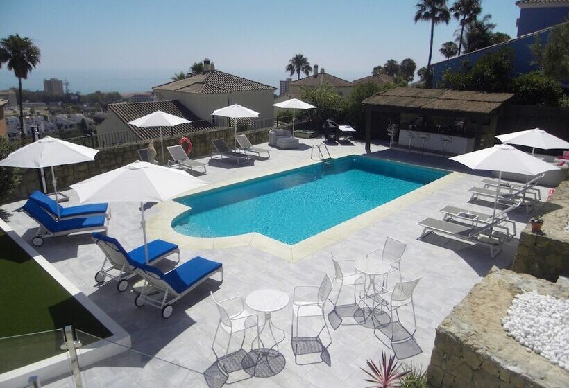 Bed and Breakfast Three Palms   Adults Only