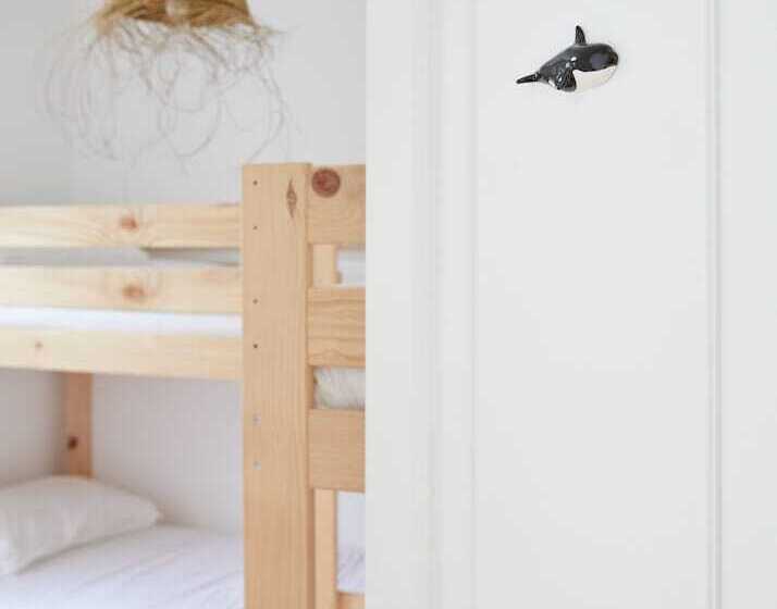 Caión Surf House   Hostel